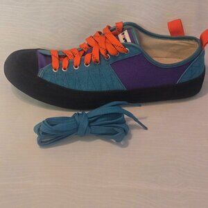 Fronteer Sneakers
